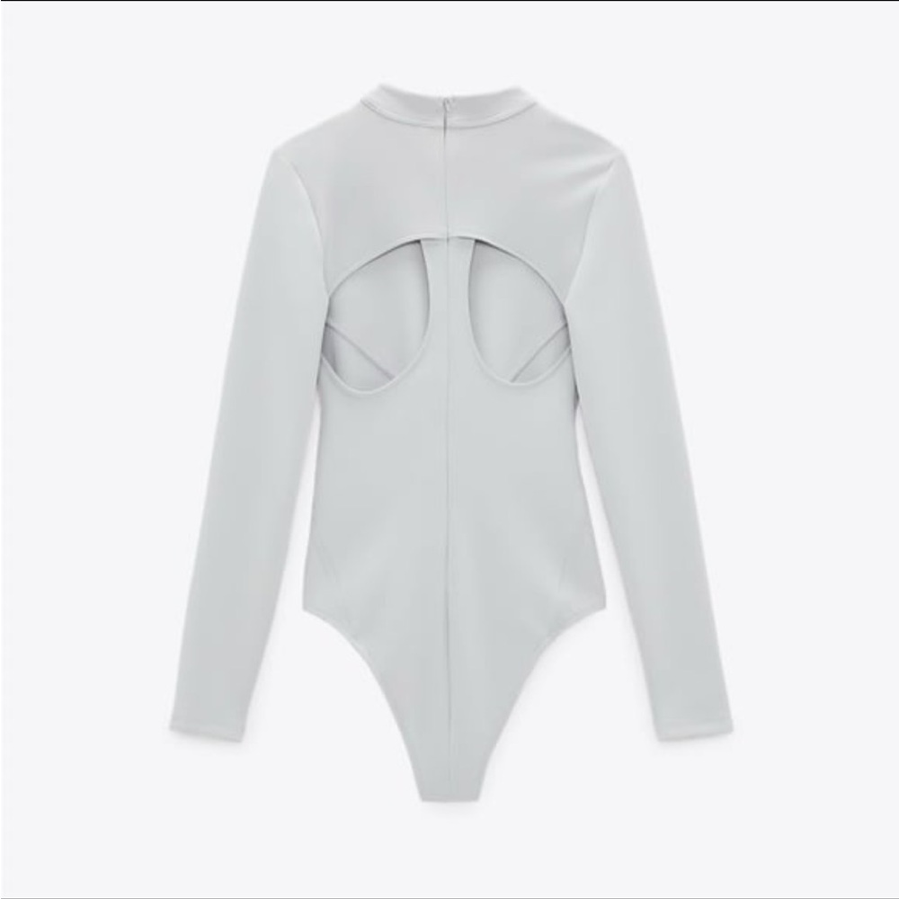 <3 NWT! Zara Open Back Bodysuit M Size